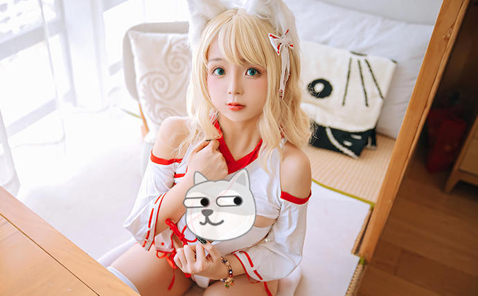 日奈娇小狐狸巫女