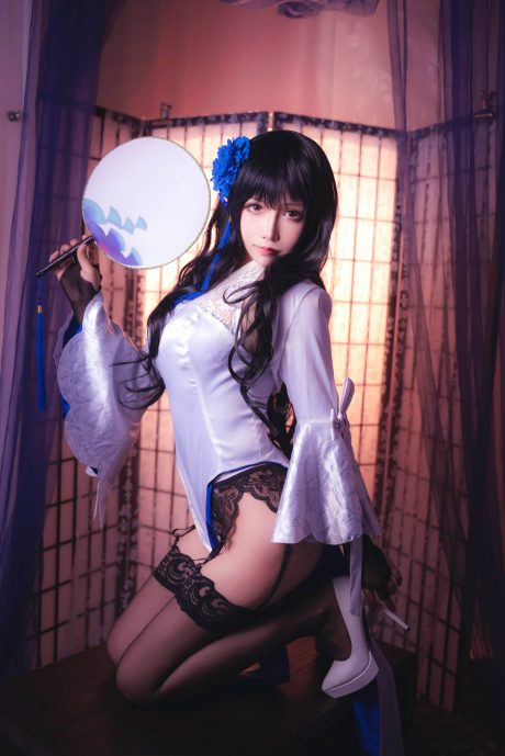中岛莫之子i少女前线COS:展现玉玲珑95式的性感与优雅 中岛莫之子i少女前线COS:展现玉玲珑95式的性感与优雅