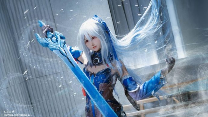 Kuuko W镜流COS:完美再现仙舟传奇的冷艳与魅惑 Kuuko W镜流COS:完美再现仙舟传奇的冷艳与魅惑