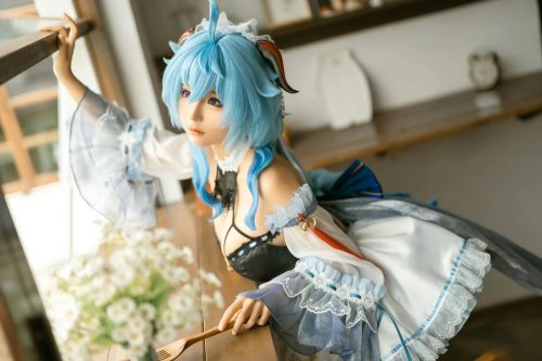 蠢沫沫甘雨COS：演绎仙兽血脉与女仆魅力的完美融合