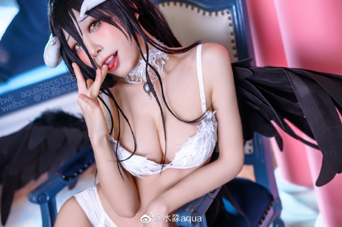 雅儿贝德cos