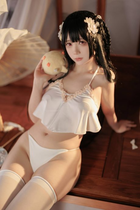 樱落酱wCOS图片合集下载_樱落酱Nikke胜利女神爱丽丝逸仙[持续更新]