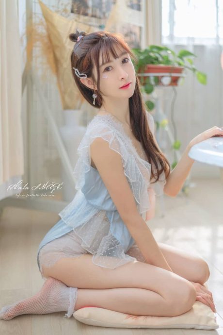 王羽杉cos作品图集_王羽杉Barbieshy蕾丝连体比基尼JK樱花[持续更新]