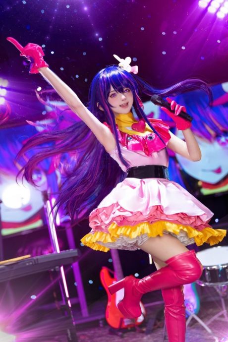 小柔SeeU星野爱COS：我推的孩子爱酱偶像魅力完美再现