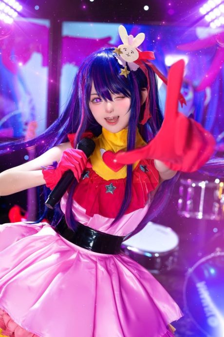 小柔SeeU星野爱COS：我推的孩子爱酱偶像魅力完美再现