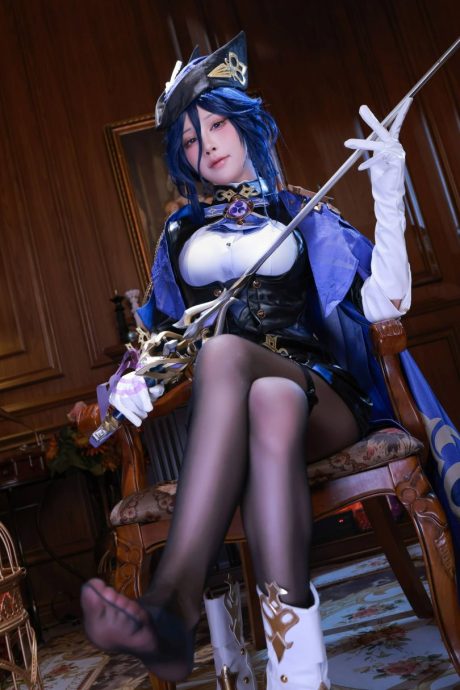 原神·水淼aquaCOS:展现原神女剑士克洛琳德的致命魅力 原神·水淼aquaCOS:展现原神女剑士克洛琳德的致命魅力