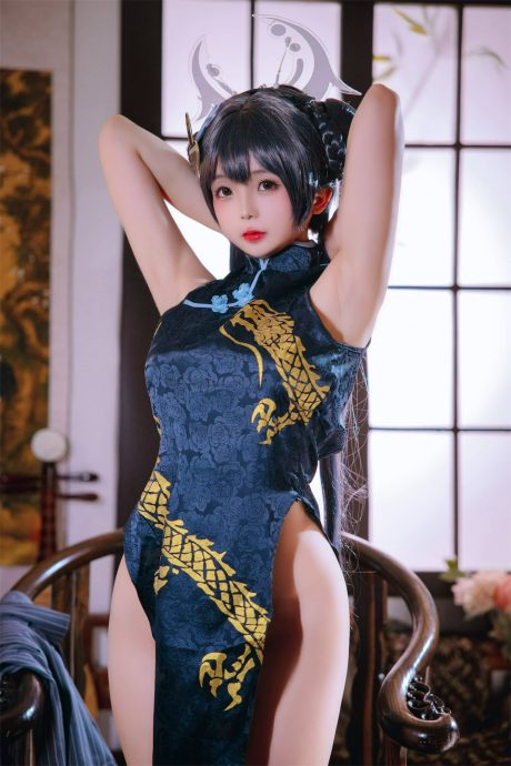 蔚蓝档案日奈娇COS:完美诠释门主大人妃咲的高贵与神秘 蔚蓝档案日奈娇COS:完美诠释门主大人妃咲的高贵与神秘