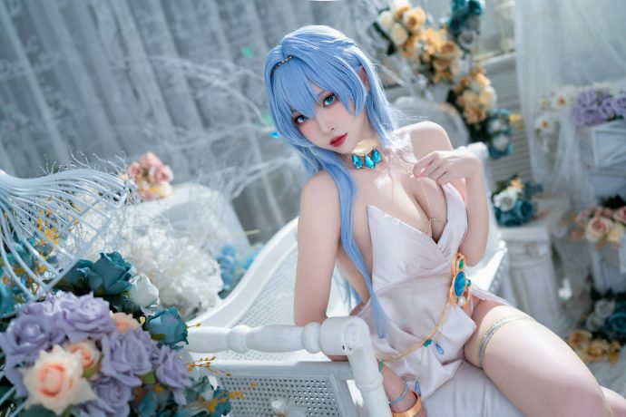 宮本桜cos作品图集下载_宮本桜毒蛇NIKKE胜利女神海伦礼服[持续更新]-cos图咖