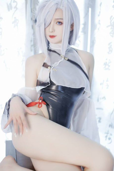 封疆疆vCOS最新作品图集_封疆疆v原神申鹤水着柴郡魔术师[持续更新]