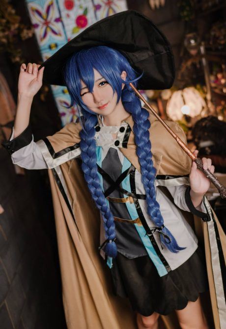Sally Dorasnow无职转生COS:再现洛琪希的温柔与魔法魅力 Sally Dorasnow无职转生COS:再现洛琪希的温柔与魔法魅力