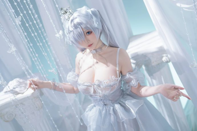 胜利女神星之迟迟COS:完美演绎妮姬灰姑娘的性感与优雅 胜利女神星之迟迟COS:完美演绎妮姬灰姑娘的性感与优雅