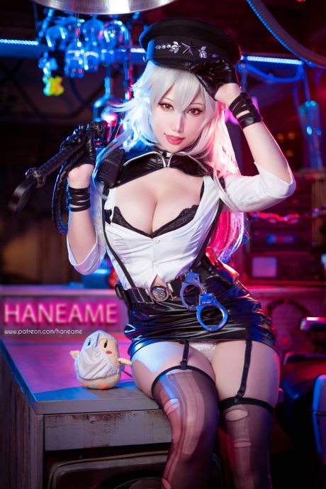碧蓝航线雨波HaneAmeCOS:演绎警察版甘古特的性感风暴 碧蓝航线雨波HaneAmeCOS:演绎警察版甘古特的性感风暴