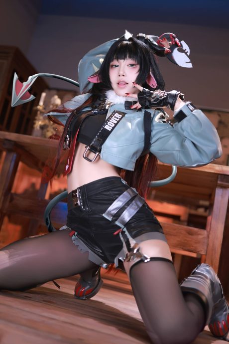 绝区零水淼aquaCOS:展现女王简杜的性感可爱与危险魅惑 绝区零水淼aquaCOS:展现女王简杜的性感可爱与危险魅惑