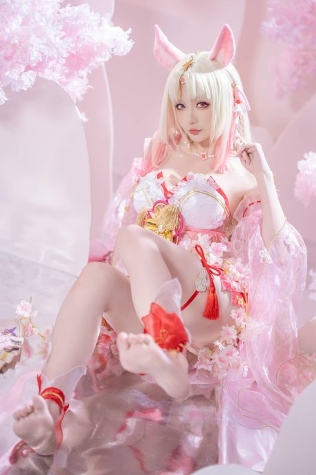 永劫无间星之迟迟COS:演绎樱云天女胡桃的甜美和性感 永劫无间星之迟迟COS:演绎樱云天女胡桃的甜美和性感