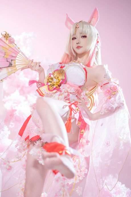 永劫无间星之迟迟COS:演绎樱云天女胡桃的甜美和性感 永劫无间星之迟迟COS:演绎樱云天女胡桃的甜美和性感