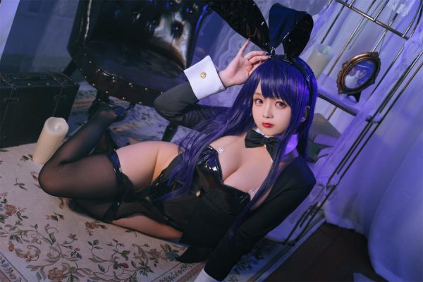 日奈娇喜多川海梦COS：展现从二次元到三次元的兔女郎魅力