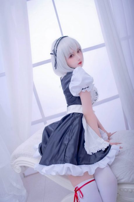 碧蓝航线Shika小鹿鹿COS:演绎女仆版天狼星的性感与温柔 碧蓝航线Shika小鹿鹿COS:演绎女仆版天狼星的性感与温柔