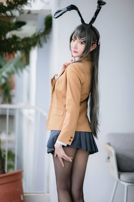 青春猪头少年瓜希酱COS:演绎校服樱岛麻衣的青春与傲娇 青春猪头少年瓜希酱COS:演绎校服樱岛麻衣的青春与傲娇