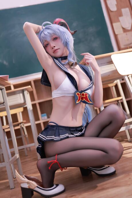 水淼aqua甘雨JK版COS:校园偶像与仙兽血统的完美碰撞 水淼aqua甘雨JK版COS:校园偶像与仙兽血统的完美碰撞