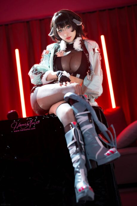黑与银的未来之美:雨波_HaneAmeCOS简·杜的性感与力量 黑与银的未来之美:雨波_HaneAmeCOS简·杜的性感与力量