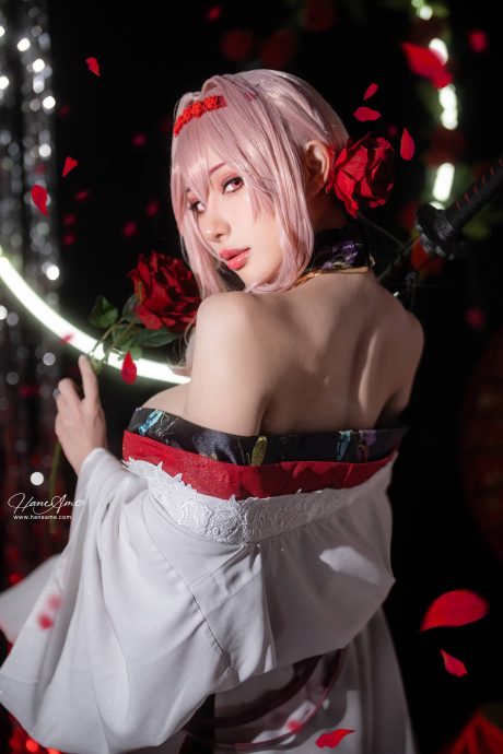 雨波_HaneAme红莲COS:演绎胜利女神性感与刀光的诱惑 雨波_HaneAme红莲COS:演绎胜利女神性感与刀光的诱惑