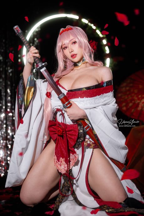 雨波_HaneAme红莲COS:演绎胜利女神性感与刀光的诱惑 雨波_HaneAme红莲COS:演绎胜利女神性感与刀光的诱惑