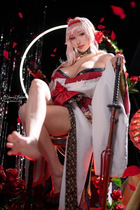 雨波_HaneAme红莲COS:演绎胜利女神性感与刀光的诱惑 雨波_HaneAme红莲COS:演绎胜利女神性感与刀光的诱惑