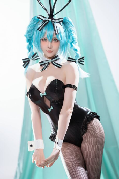 星之迟迟兔女郎COS:演绎虚拟偶像初音未来的性感与可爱 星之迟迟兔女郎COS:演绎虚拟偶像初音未来的性感与可爱