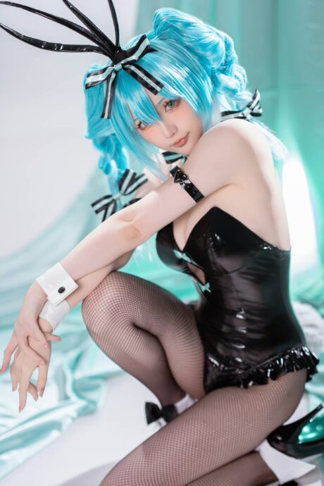 星之迟迟兔女郎COS:演绎虚拟偶像初音未来的性感与可爱 星之迟迟兔女郎COS:演绎虚拟偶像初音未来的性感与可爱