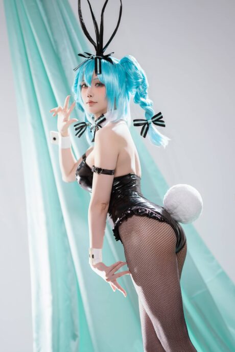 星之迟迟兔女郎COS:演绎虚拟偶像初音未来的性感与可爱 星之迟迟兔女郎COS:演绎虚拟偶像初音未来的性感与可爱