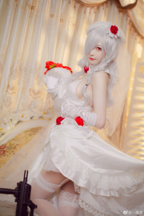 少女前线南宫COS:甜美温柔与坚韧并存的礼服版G36C 少女前线南宫COS:甜美温柔与坚韧并存的礼服版G36C
