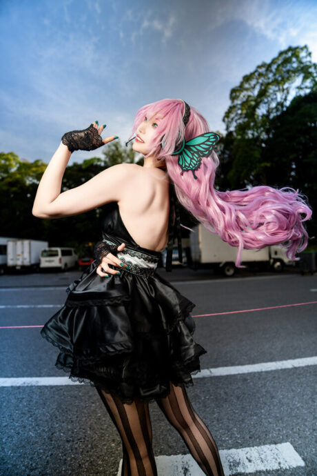 神説kamise巡音流歌COS:再现虚拟偶像的优雅与性感魅力 神説kamise巡音流歌COS:再现虚拟偶像的优雅与性感魅力