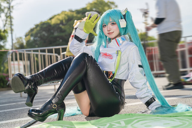 千夢chimu未来之音COS:赛车服虚拟偶像惊艳亮相NICONICO 千夢chimu未来之音COS:赛车服虚拟偶像惊艳亮相NICONICO