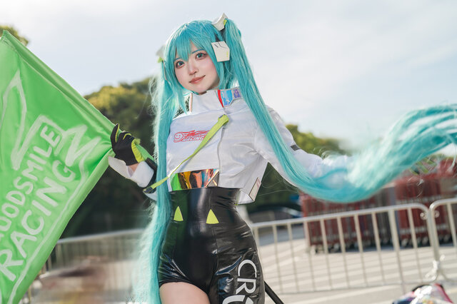千夢chimu未来之音COS:赛车服虚拟偶像惊艳亮相NICONICO 千夢chimu未来之音COS:赛车服虚拟偶像惊艳亮相NICONICO