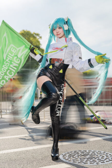 千夢chimu未来之音COS:赛车服虚拟偶像惊艳亮相NICONICO 千夢chimu未来之音COS:赛车服虚拟偶像惊艳亮相NICONICO
