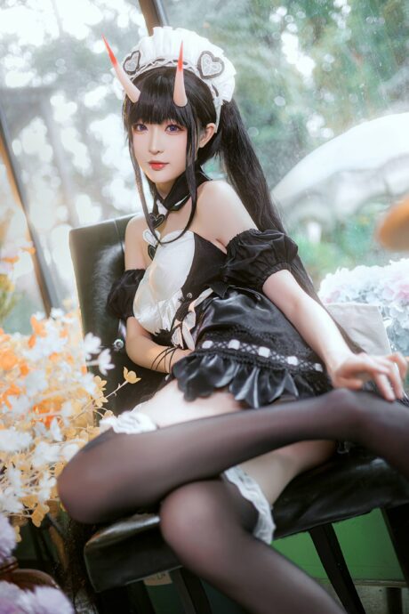 小南宫女仆能代COS:演绎甜美与战斗力并存的完美舰娘 小南宫女仆能代COS:演绎甜美与战斗力并存的完美舰娘