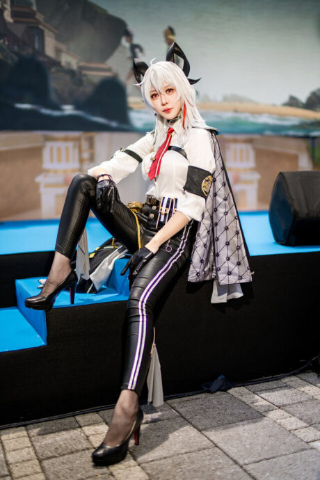 玄子Genko鸣潮·赞妮COS:性感紧致的正义执行官惊艳台北! 玄子Genko鸣潮·赞妮COS:性感紧致的正义执行官惊艳台北!