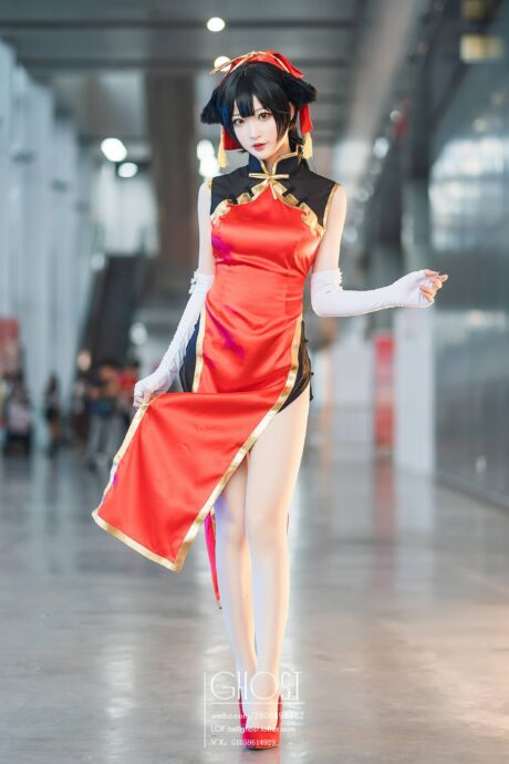 碧蓝航线小南宫COS:完美演绎舰娘旗袍高雄的端庄与魅力 碧蓝航线小南宫COS:完美演绎舰娘旗袍高雄的端庄与魅力