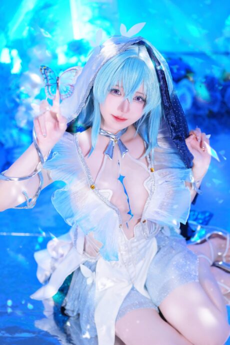 蓝色梦境中的守护者:Sally Dorasnow深情诠释守岸人COS 蓝色梦境中的守护者:Sally Dorasnow深情诠释守岸人COS