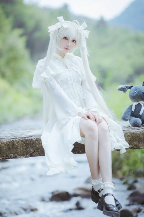 缘之空瓜希酱COS:春日野穹,忧郁与深情交织的唯美演绎 缘之空瓜希酱COS:春日野穹,忧郁与深情交织的唯美演绎