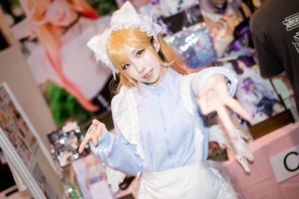 狐狸耳女仆装与开朗气质:火火ka_f喜多川海梦COS完美之作 狐狸耳女仆装与开朗气质:火火ka_f喜多川海梦COS完美之作