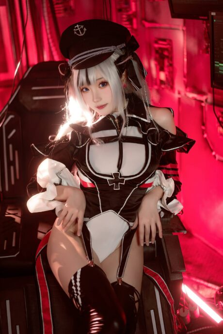 碧蓝航线瓜希酱COS:倾情演绎驱逐舰少女易北的性感可爱 碧蓝航线瓜希酱COS:倾情演绎驱逐舰少女易北的性感可爱
