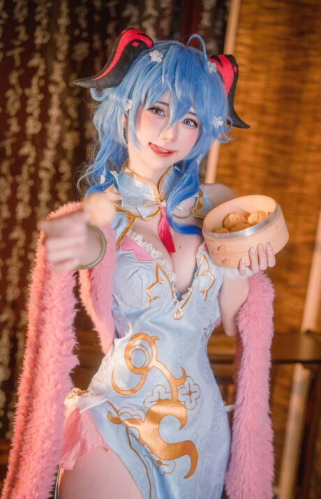 原神cos系列:Sally Dorasnow旗袍甘雨COS璃月七星秘书 原神cos系列:Sally Dorasnow旗袍甘雨COS璃月七星秘书