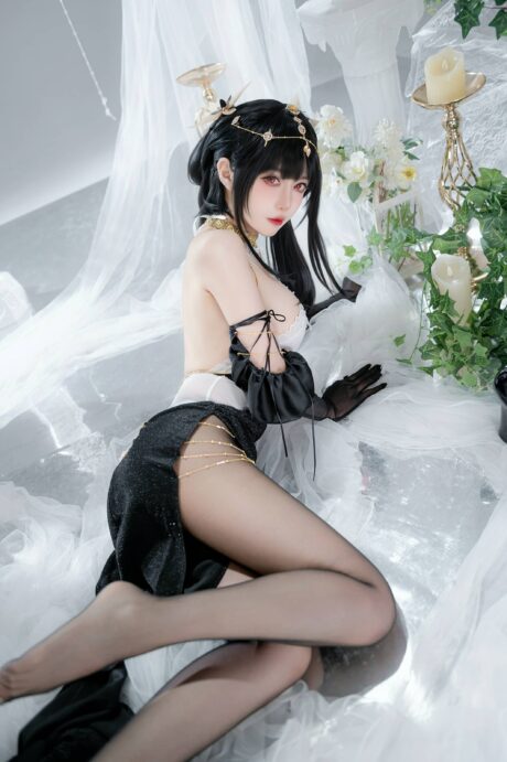 碧蓝航线cos系列:Shika小鹿鹿礼服版镇海COS柔美冷艳 碧蓝航线cos系列:Shika小鹿鹿礼服版镇海COS柔美冷艳