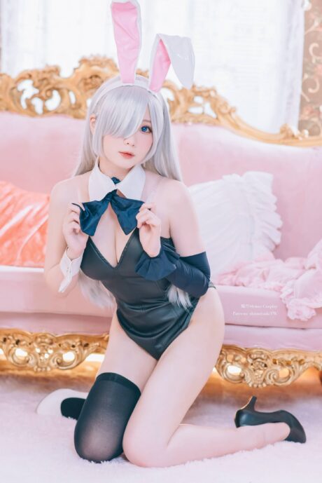 霜月shimoCOS兔女郎伊丽莎白，展现温柔与俏皮的完美融合