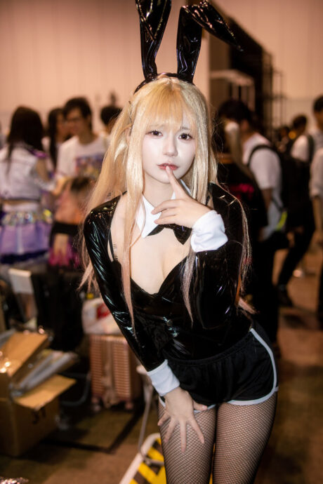 namyau藍幽喜多川海梦COS:兔女郎造型惊艳亮相ACGHK2025 namyau藍幽喜多川海梦COS:兔女郎造型惊艳亮相ACGHK2025