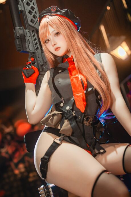 屿鱼Yukako拉毗COS:胜利女神妮姬战场上的冷艳女王登场! 屿鱼Yukako拉毗COS:胜利女神妮姬战场上的冷艳女王登场!