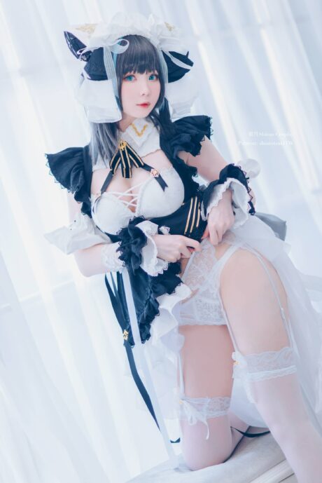 碧蓝航线霜月shimoCOS：舰娘柴郡甜美与俏皮的完美融合