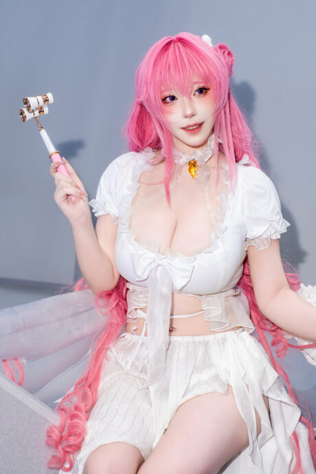 虚拟角色现身现场:菌烨Tako桃乐丝cos成为Comiket106焦点 虚拟角色现身现场:菌烨Tako桃乐丝cos成为Comiket106焦点