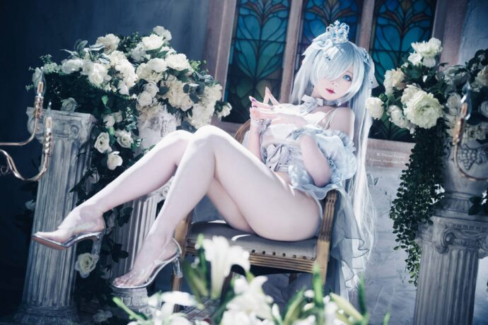 胜利女神妮姬霜月shimoCOS:灰姑娘冰雪之梦下的优雅觉醒 胜利女神妮姬霜月shimoCOS:灰姑娘冰雪之梦下的优雅觉醒